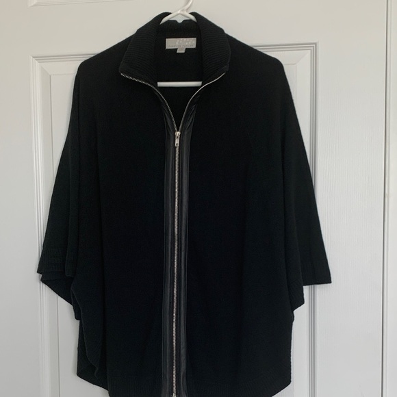 Carolyn Taylor Sweater Cape - Picture 1 of 5